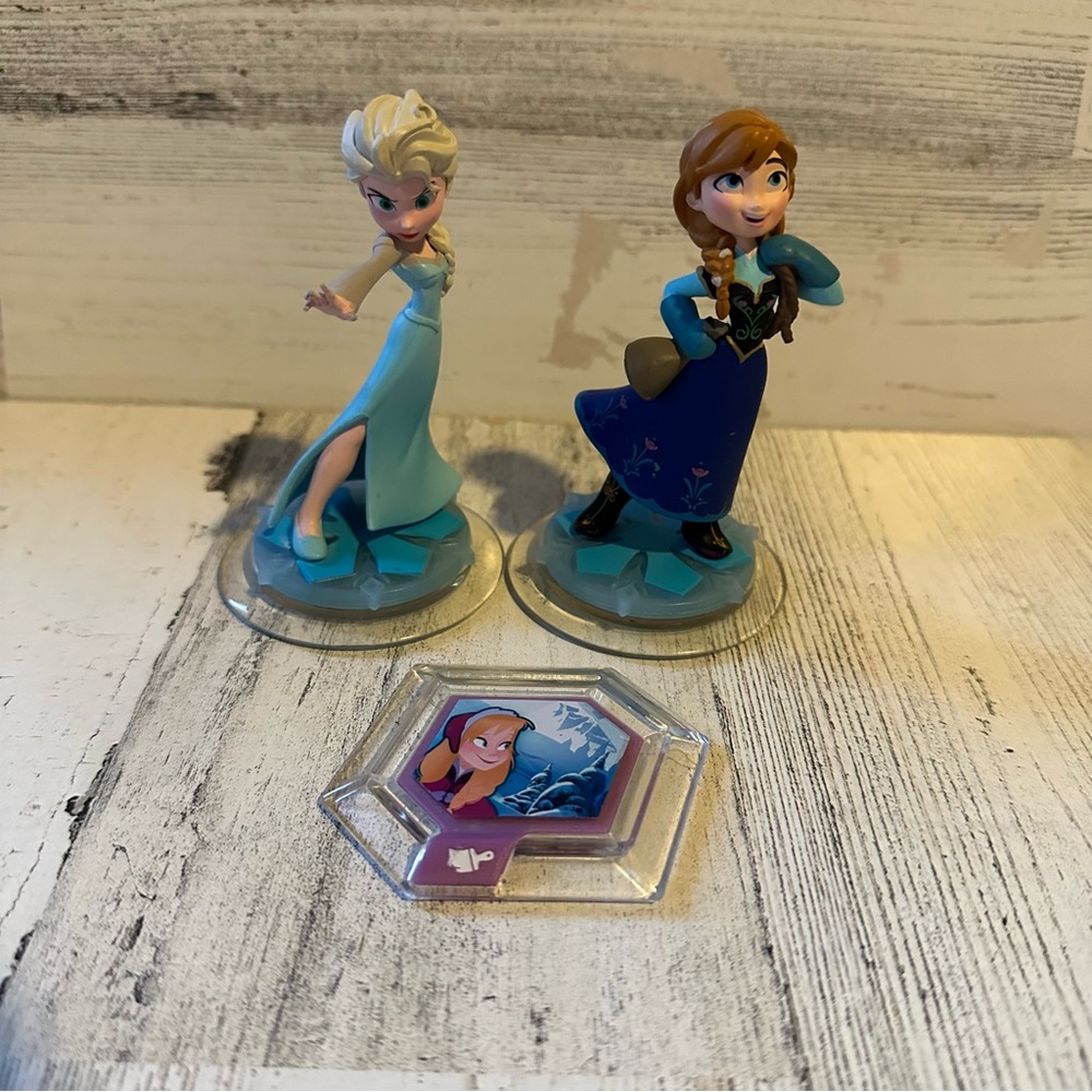 Disney Infinity Frozen Elsa and Anna and 1 Power Discs
